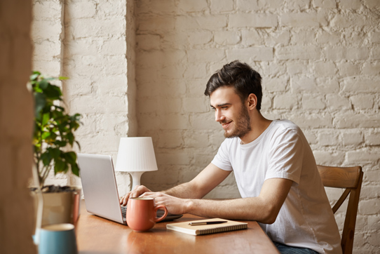 ghostwriter-writing-for-his-clients